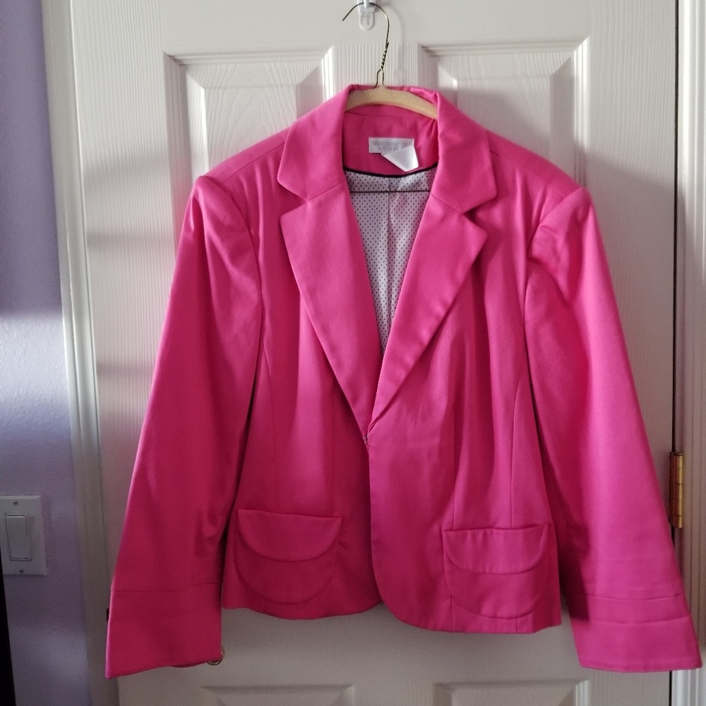 Outfit - Picture 2 of 3